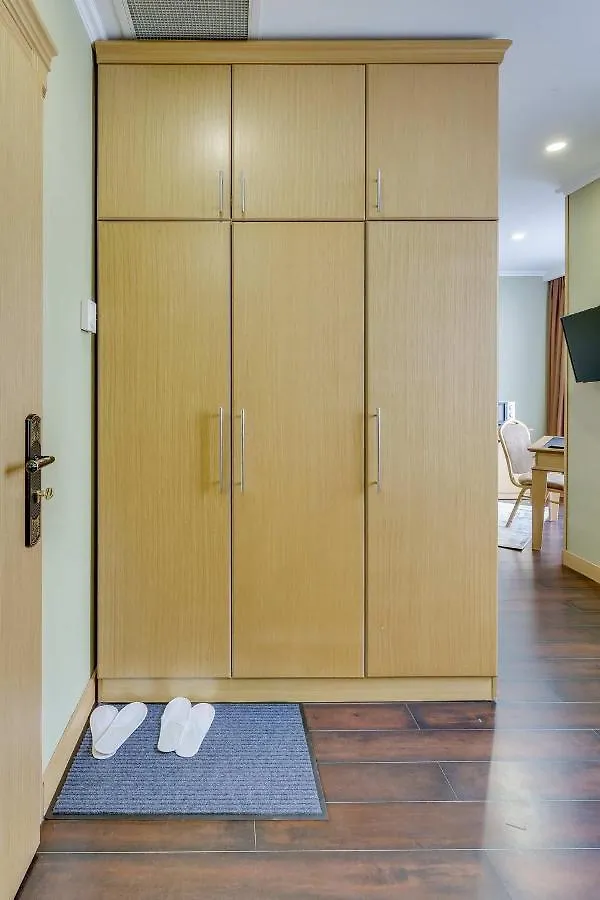 Yourhouse Tokio Almaty 0*,